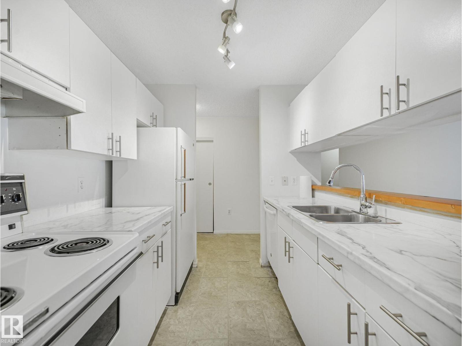 #143 10636 120 ST NW - 21