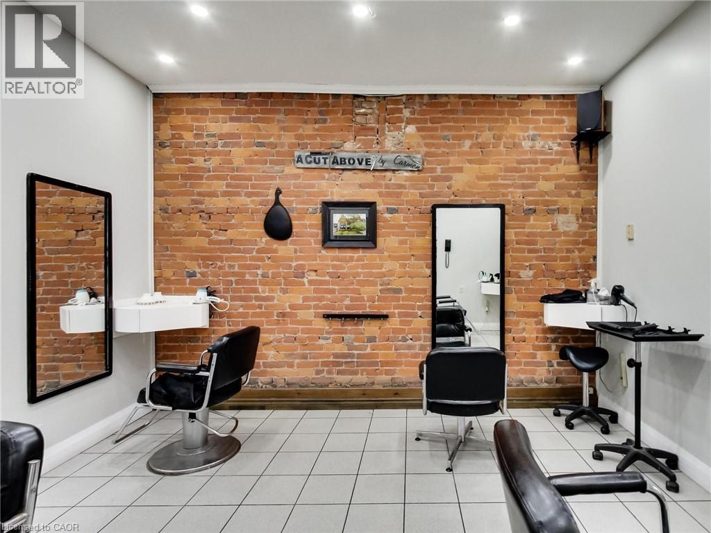 51 AUGUSTA Street - 18