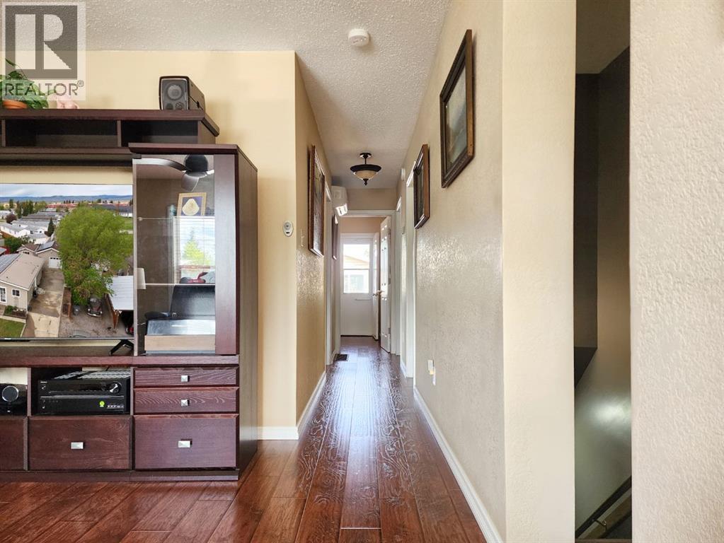 18 WILLOW ROAD - 7
