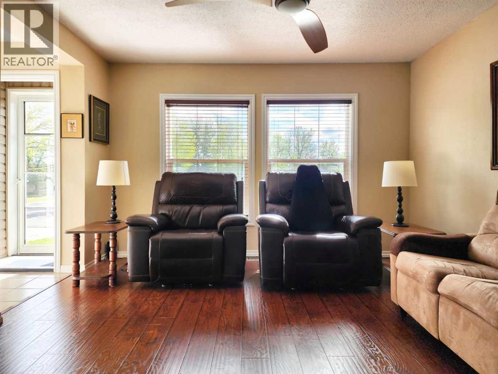 18 WILLOW ROAD - 6