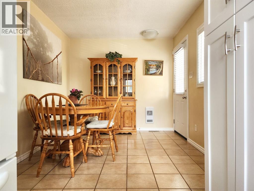 18 WILLOW ROAD - 11