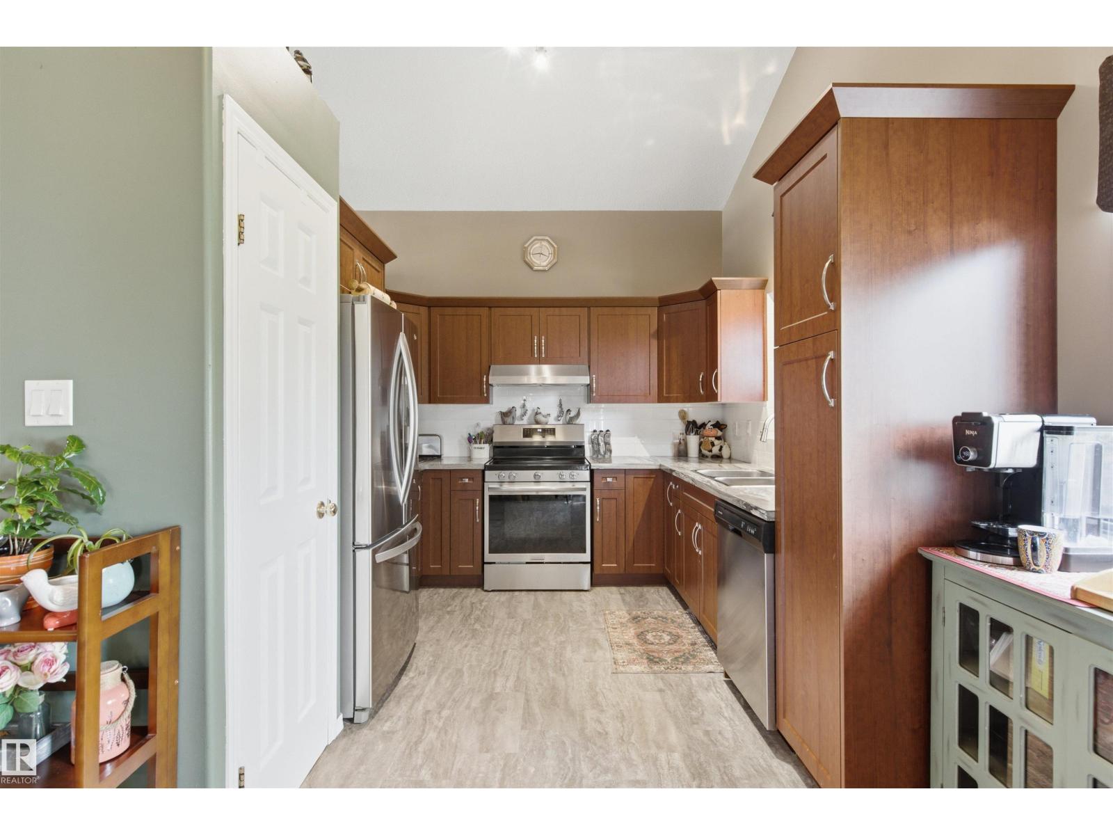 5214 49 Street - 2