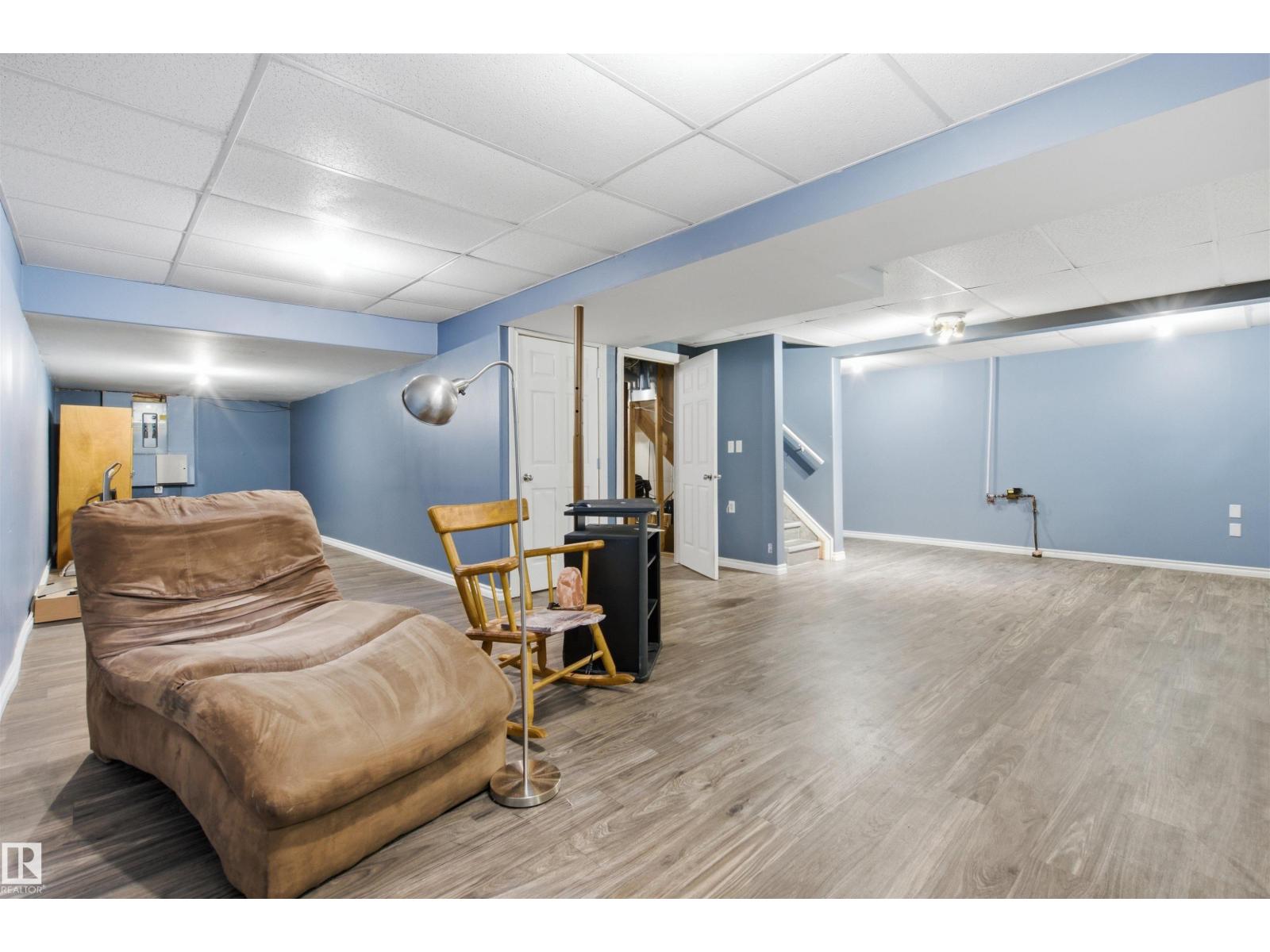 5214 49 Street - 22