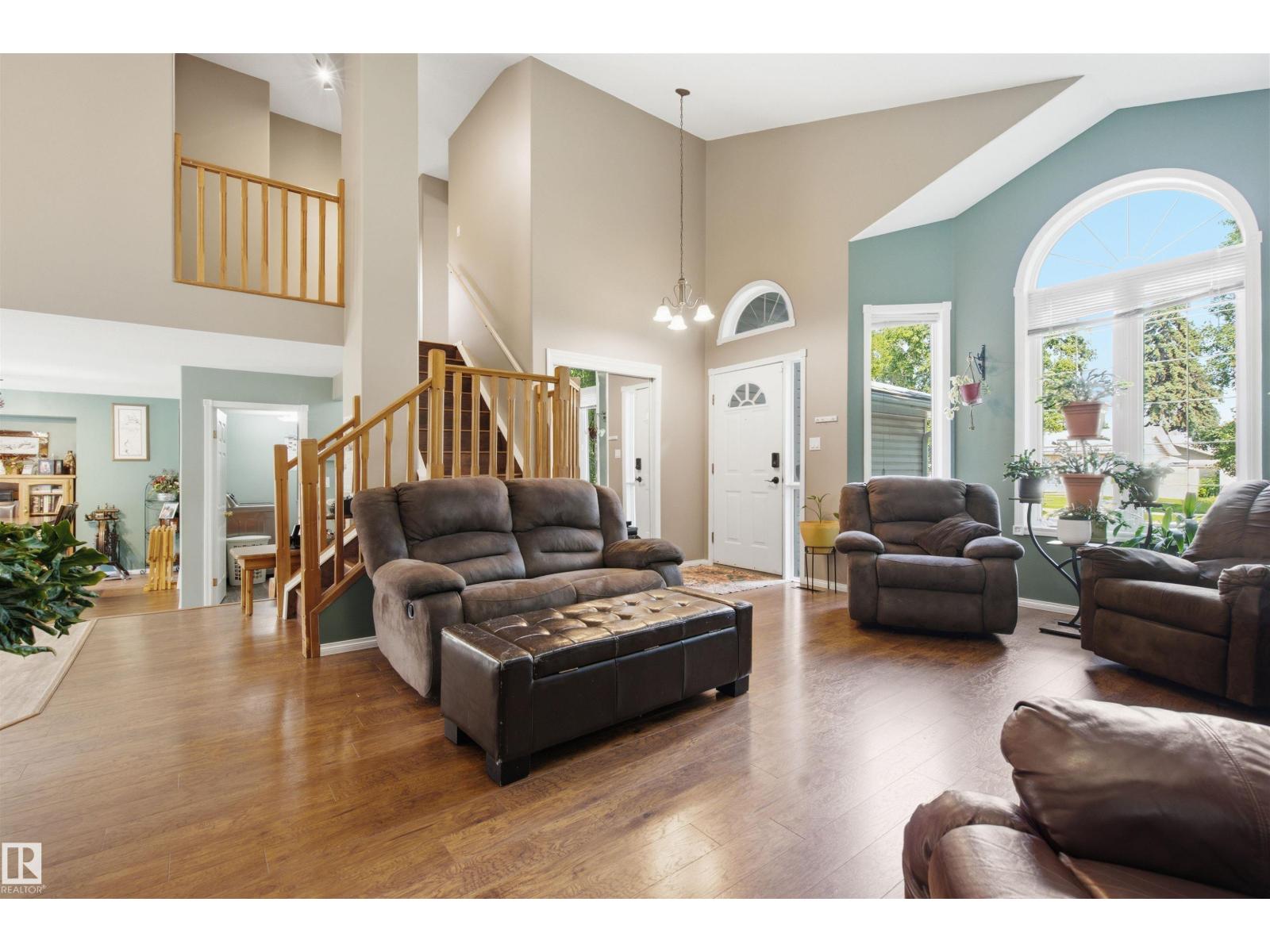5214 49 Street - 5