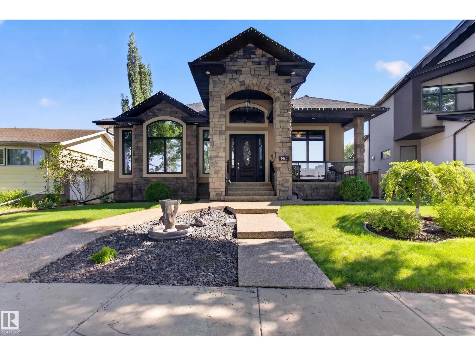 7620 98A AV NW - 1