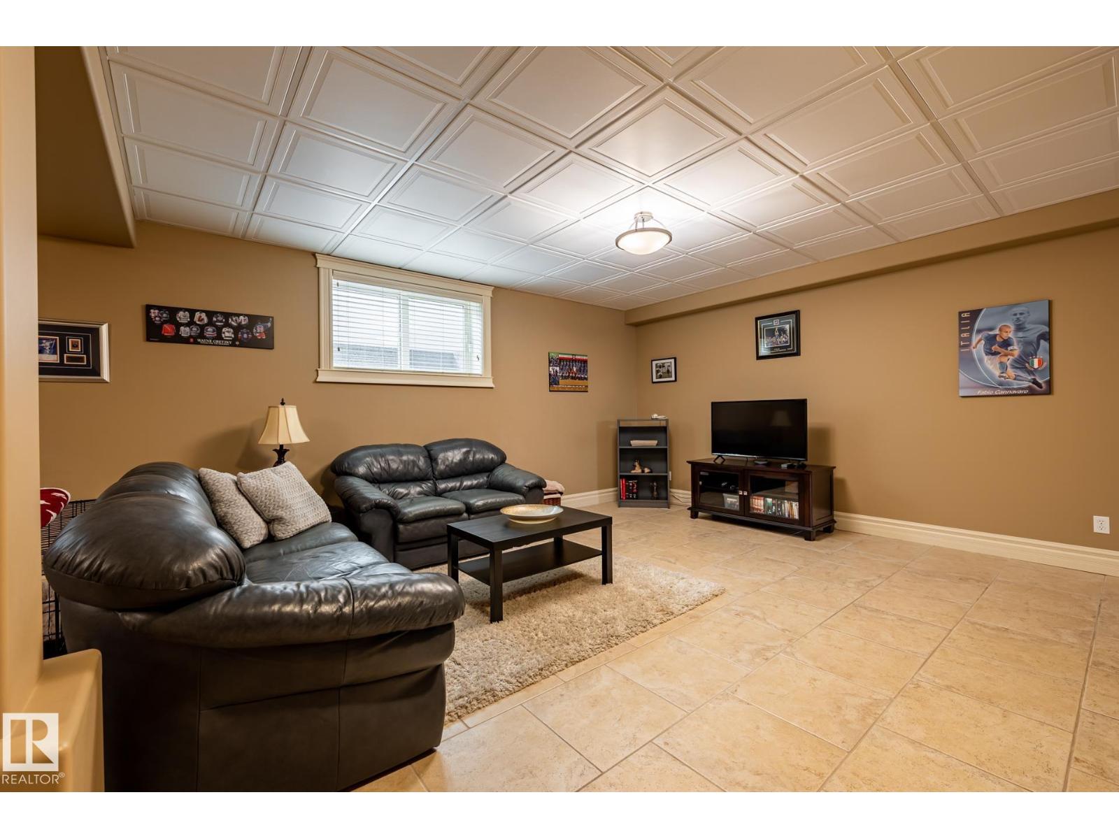 7620 98A AV NW - 45