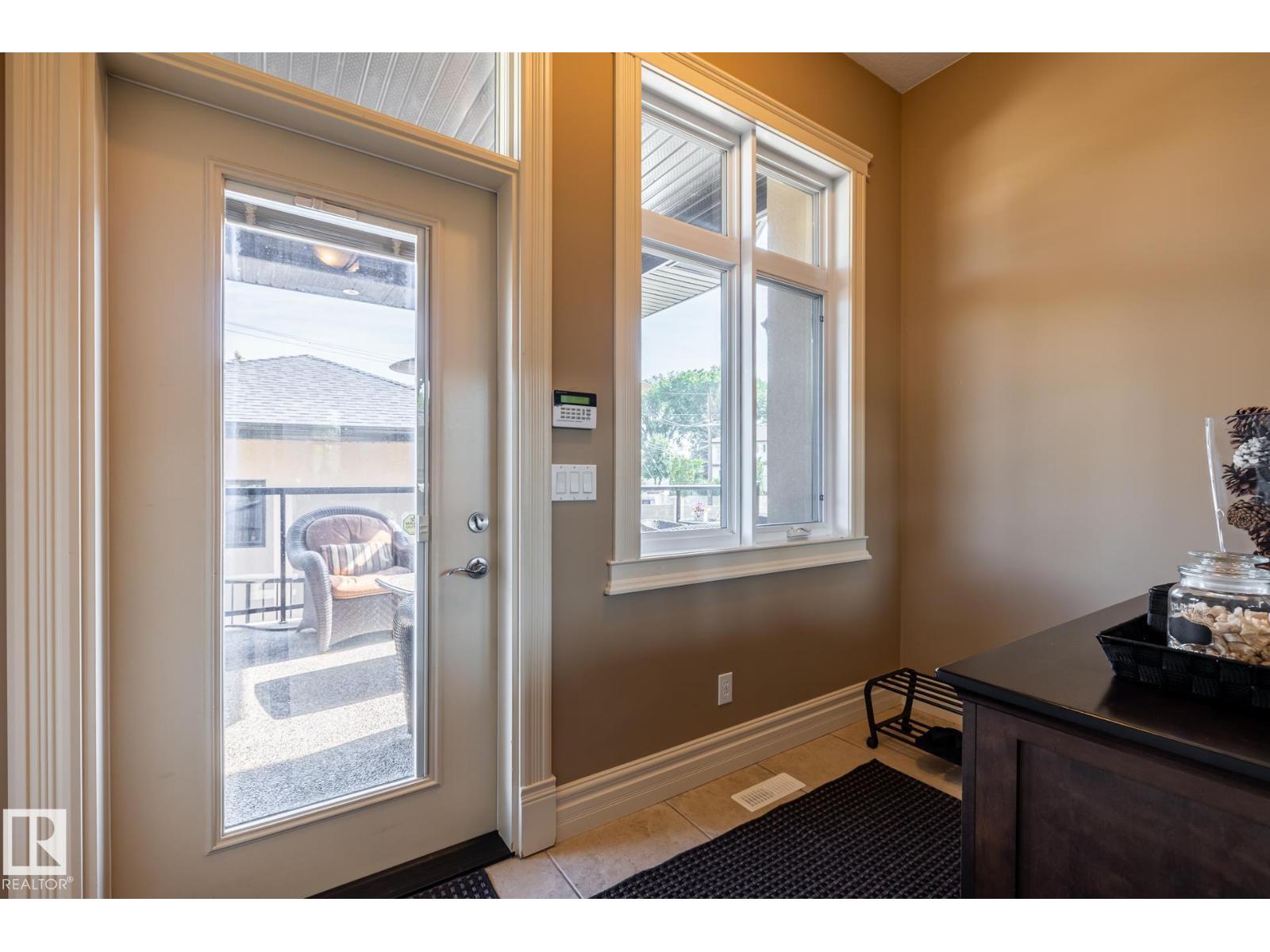 7620 98A AV NW - 39