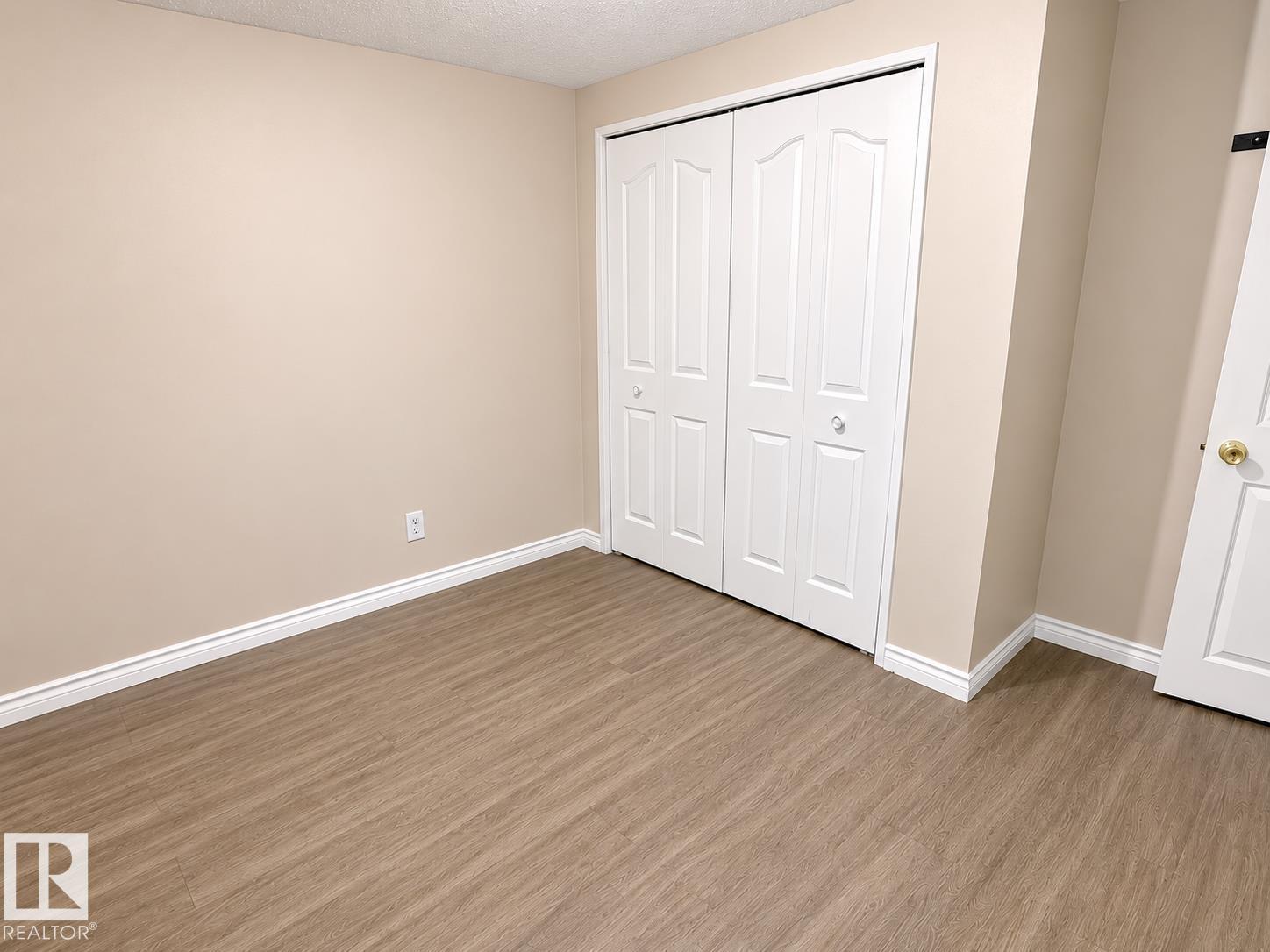 8712 162 ST NW - 13