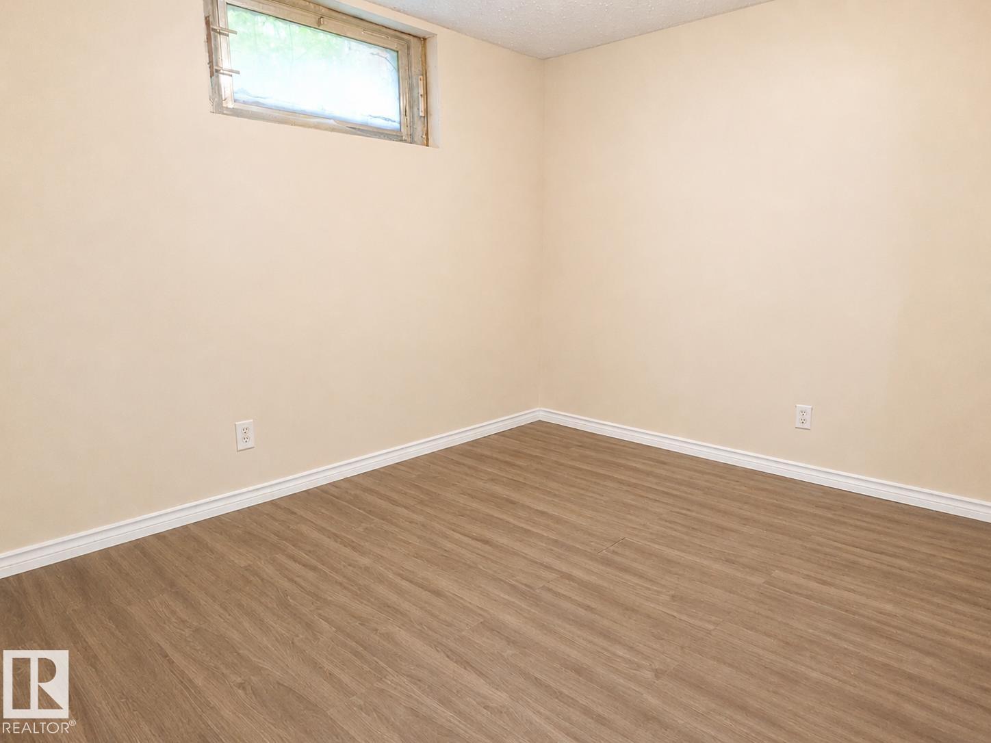 8712 162 ST NW - 14