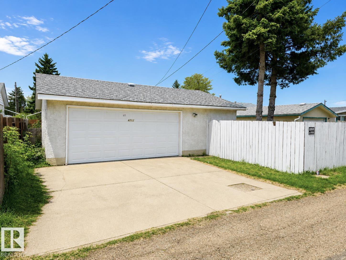 8712 162 ST NW - 20