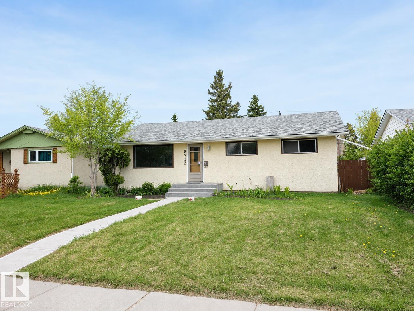 8712 162 ST NW - 1