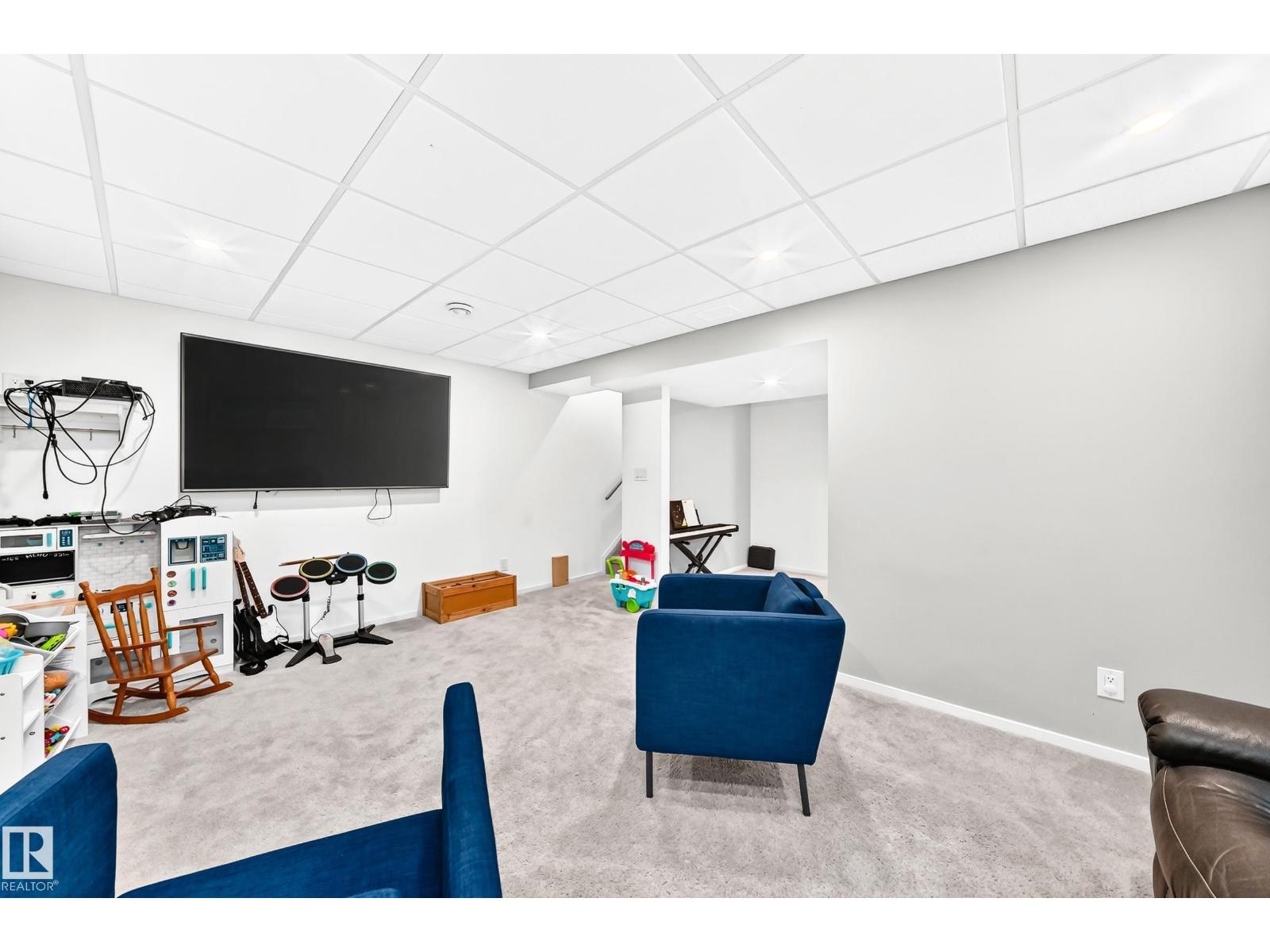 7481 ELLESMERE WY - 30