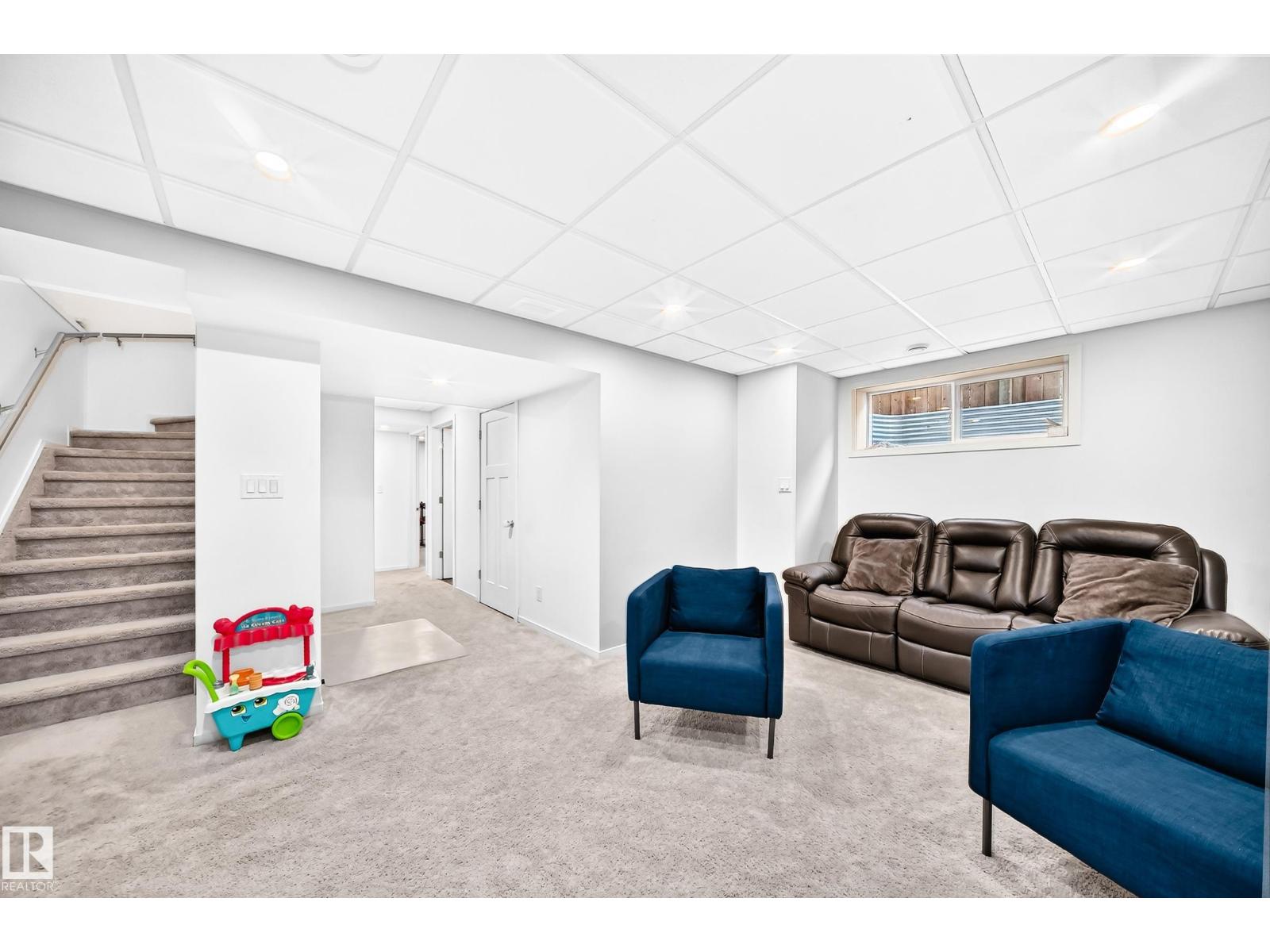 7481 ELLESMERE WY - 29