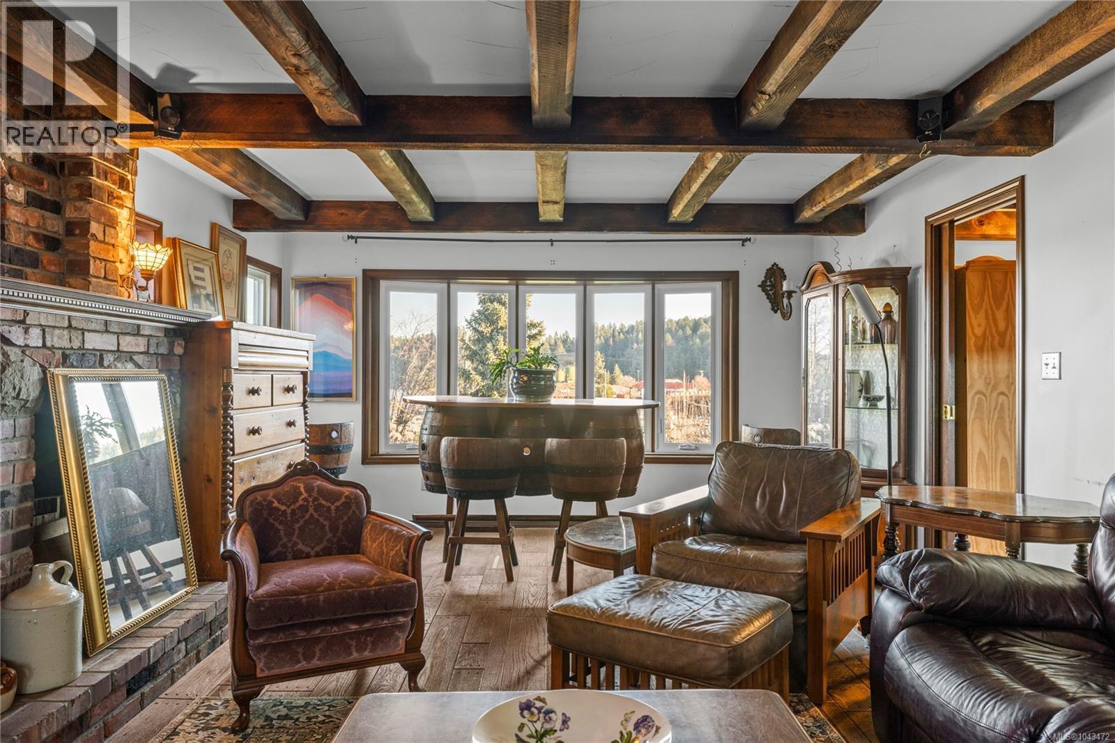 618 Beach Dr - 3