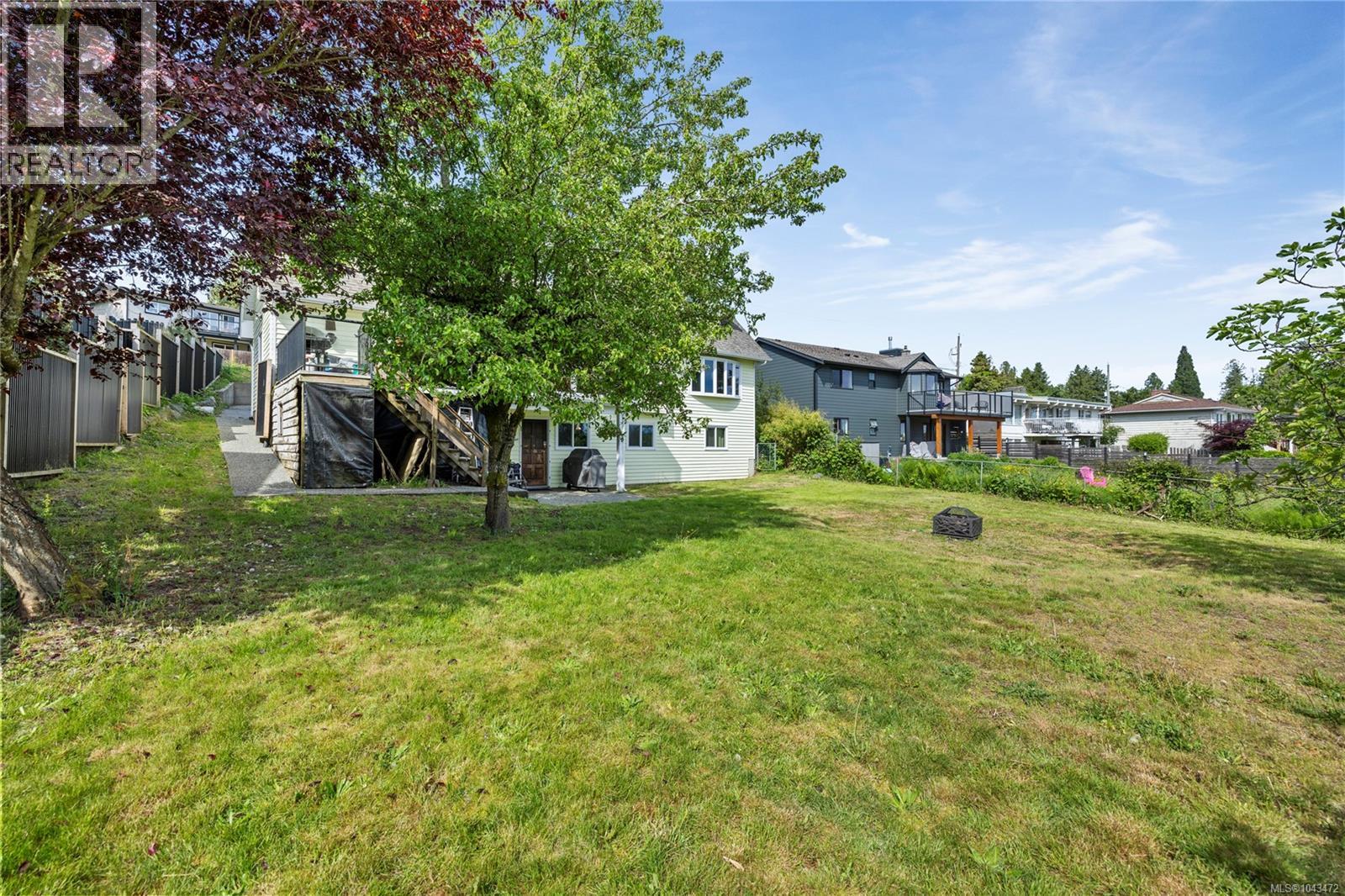 618 Beach Dr - 38