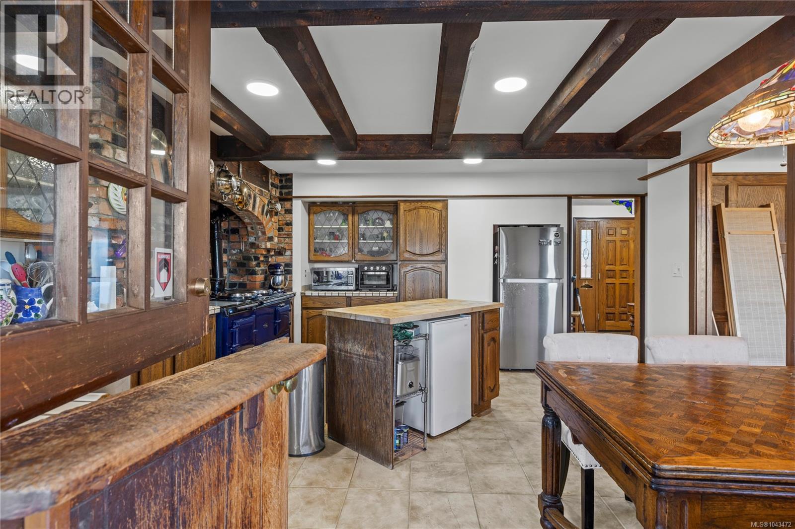 618 Beach Dr - 9
