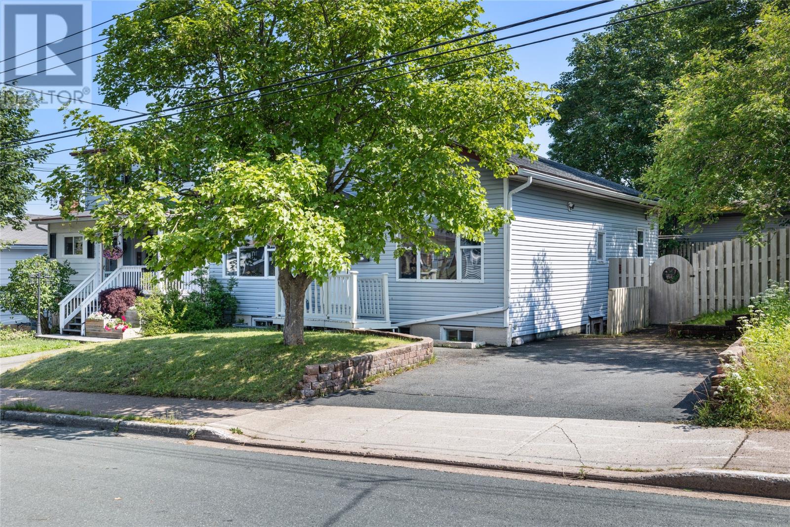 22 Monchy Street - 2