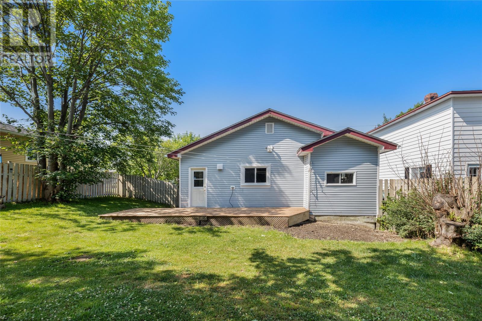 22 Monchy Street - 24