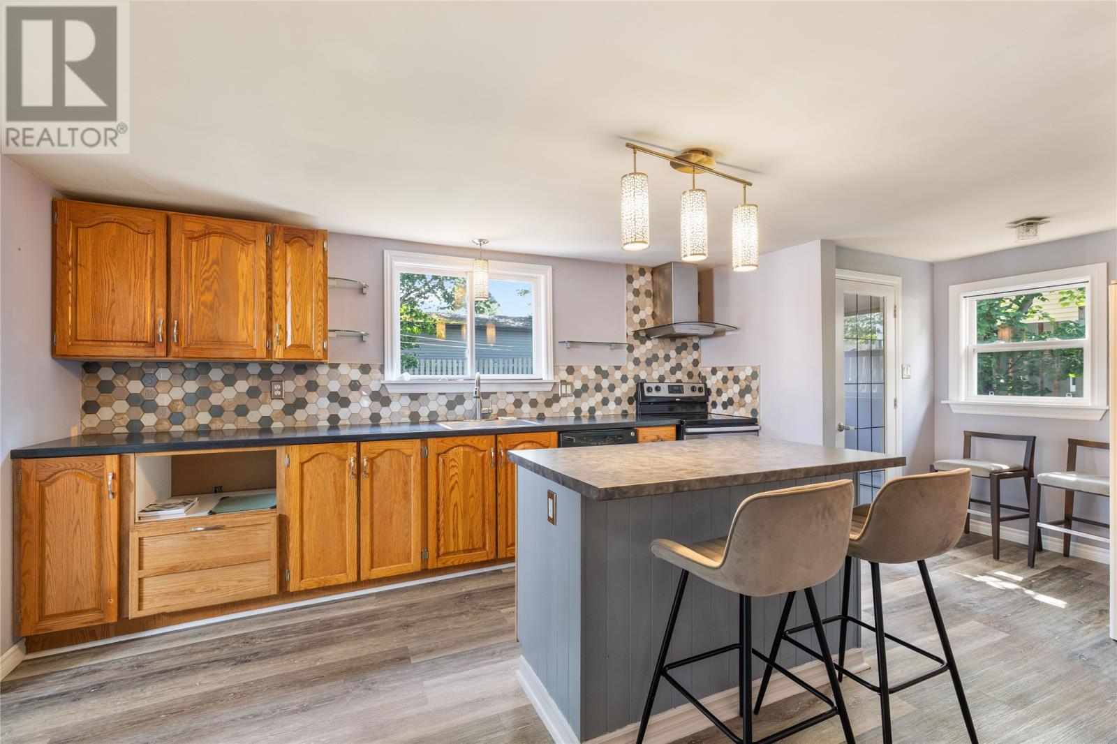 22 Monchy Street - 5