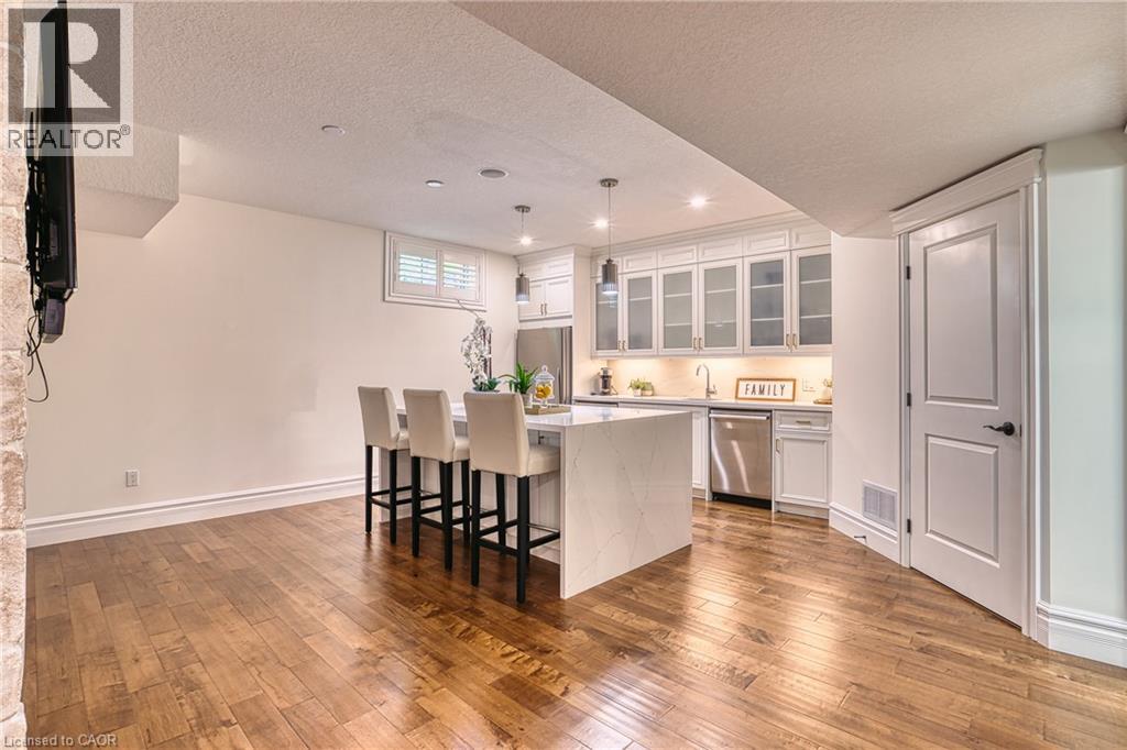 100 JOHN BRICKER Road - 33