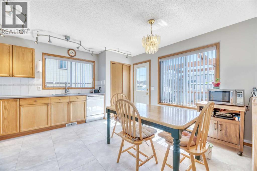 7 Springs Crescent SE - 7