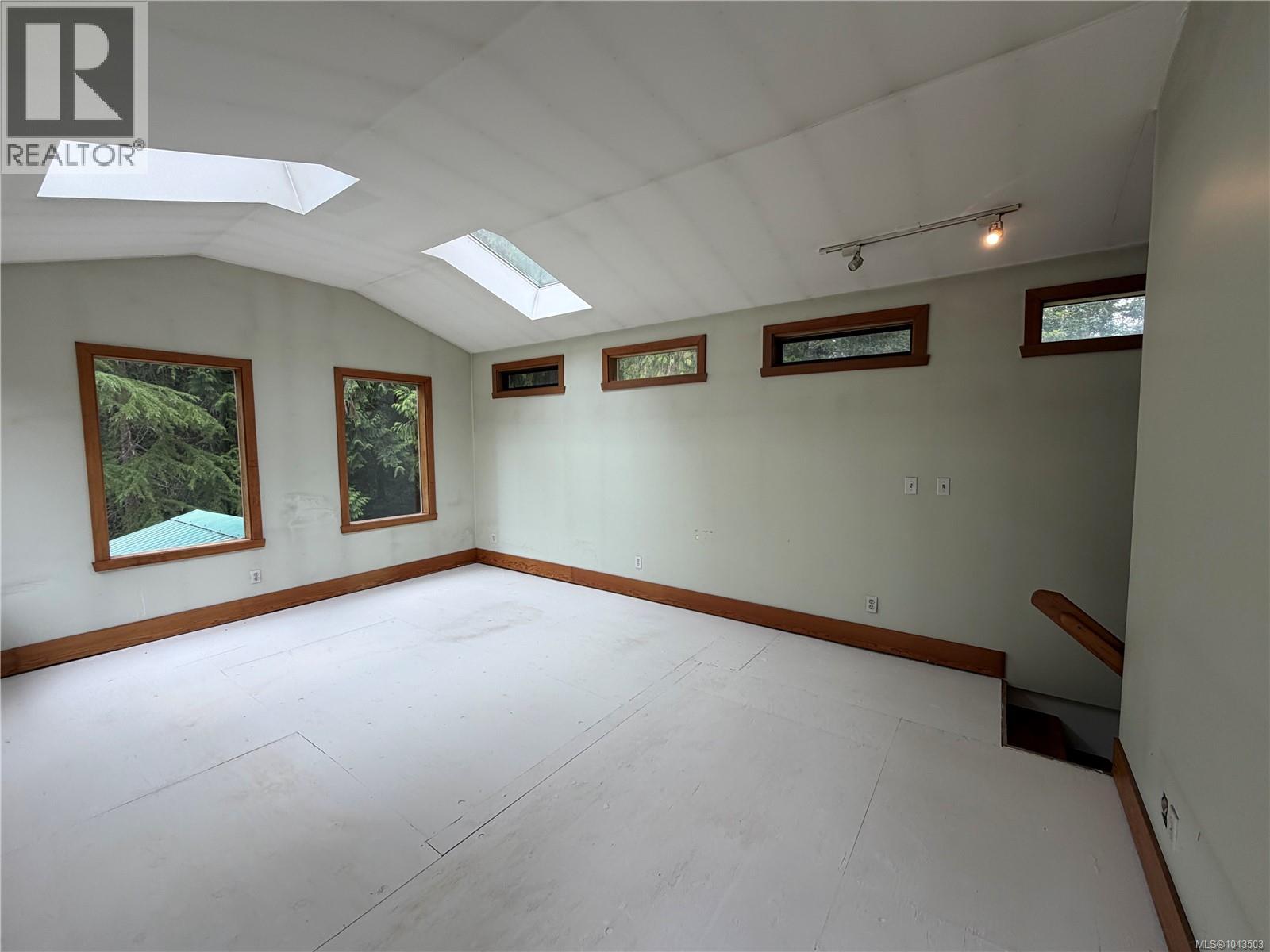 380 Parker Rd - 15