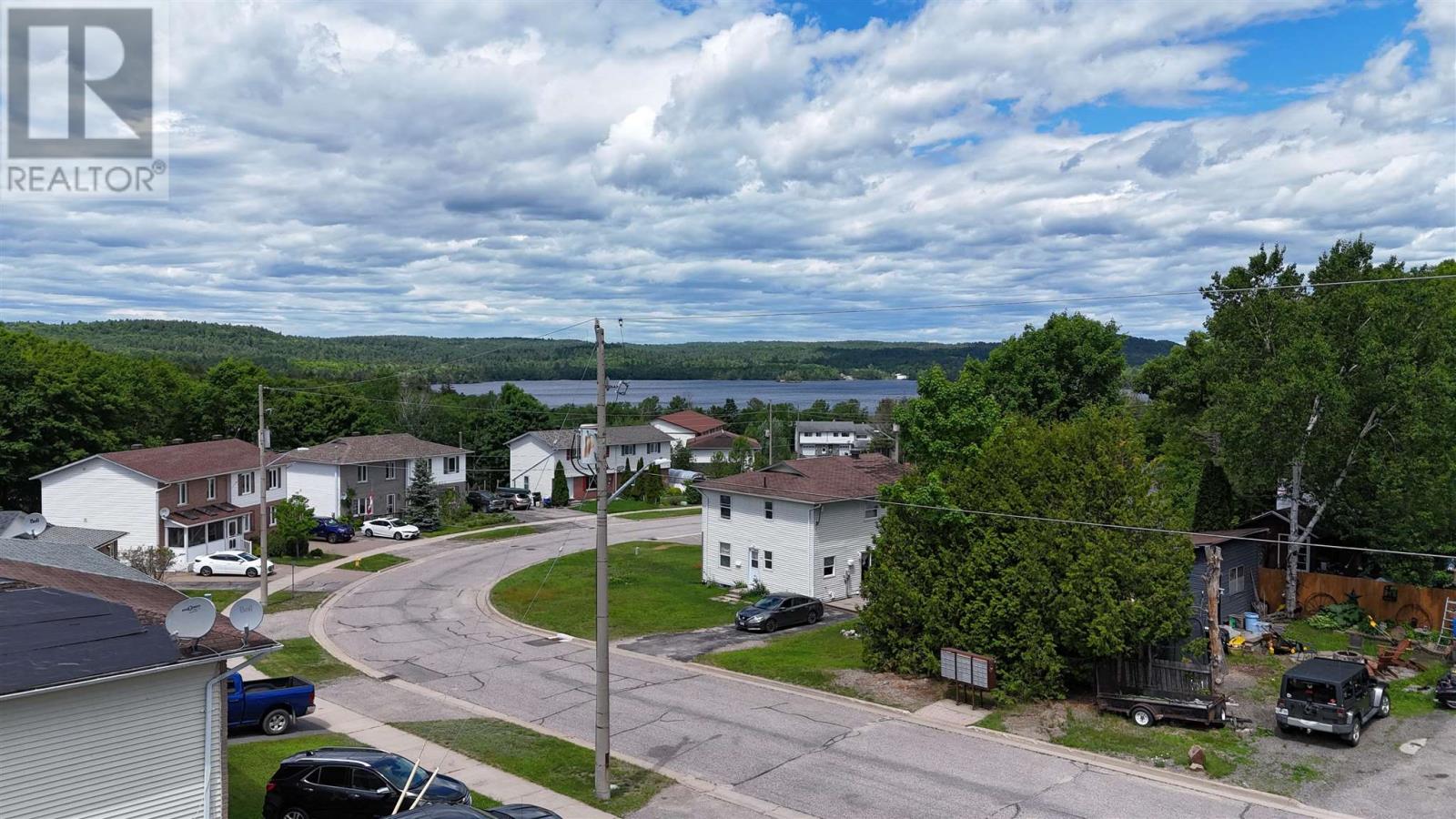 91 Beckett BLVD - 27