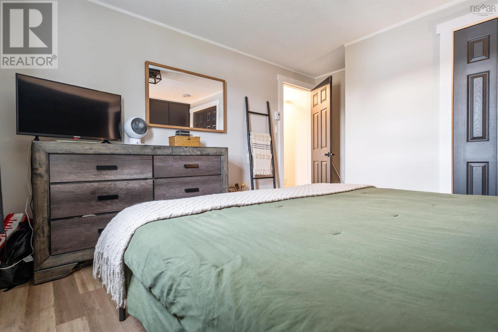 45 Silver Birch Drive - 29