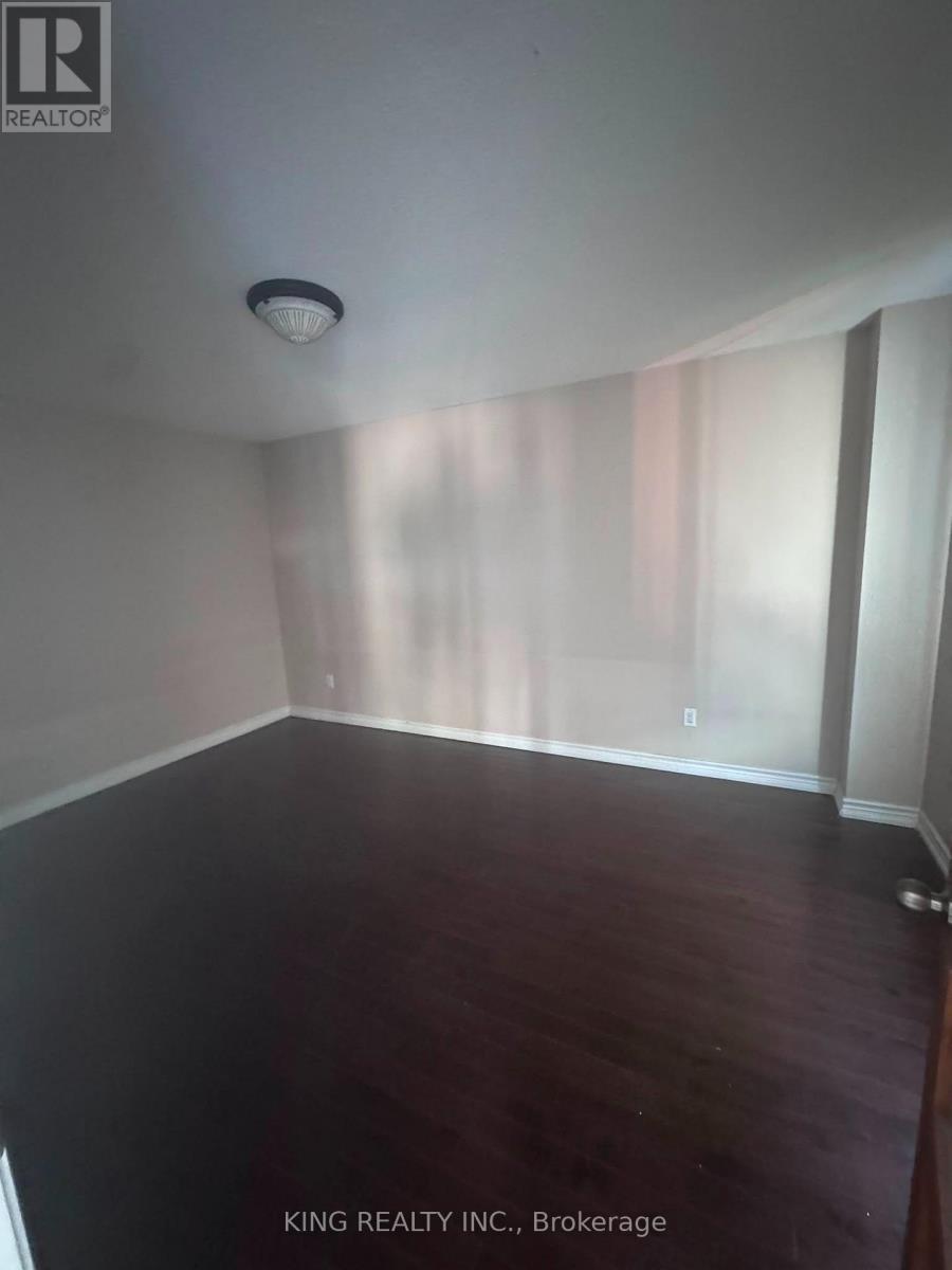 526 GROVE STREET E - 10