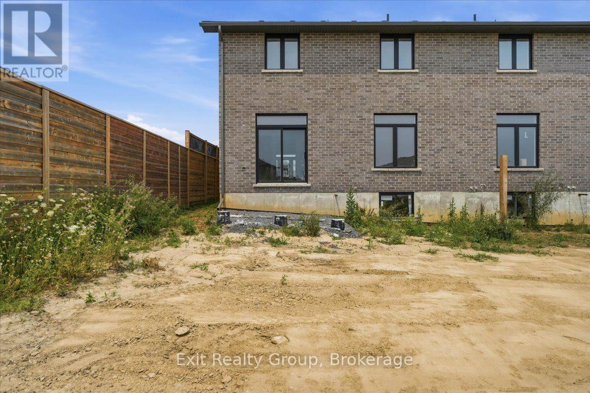93 WIMS WAY - 33