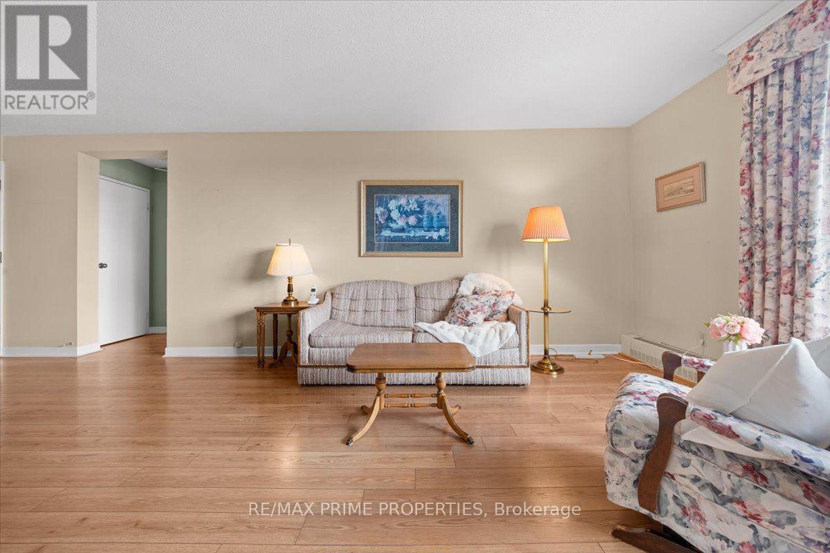 Condos for Sale in Ottawa – 903 – 1505 BASELINE ROAD, Ottawa – By Peter Sagos - Image 7