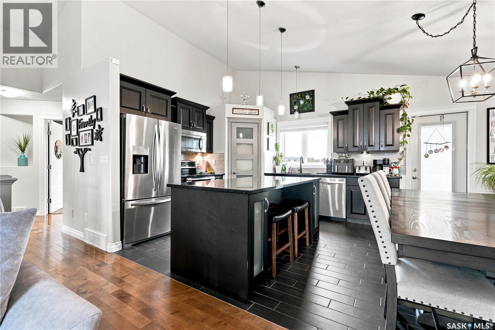 335 Dawson CRESCENT - 15