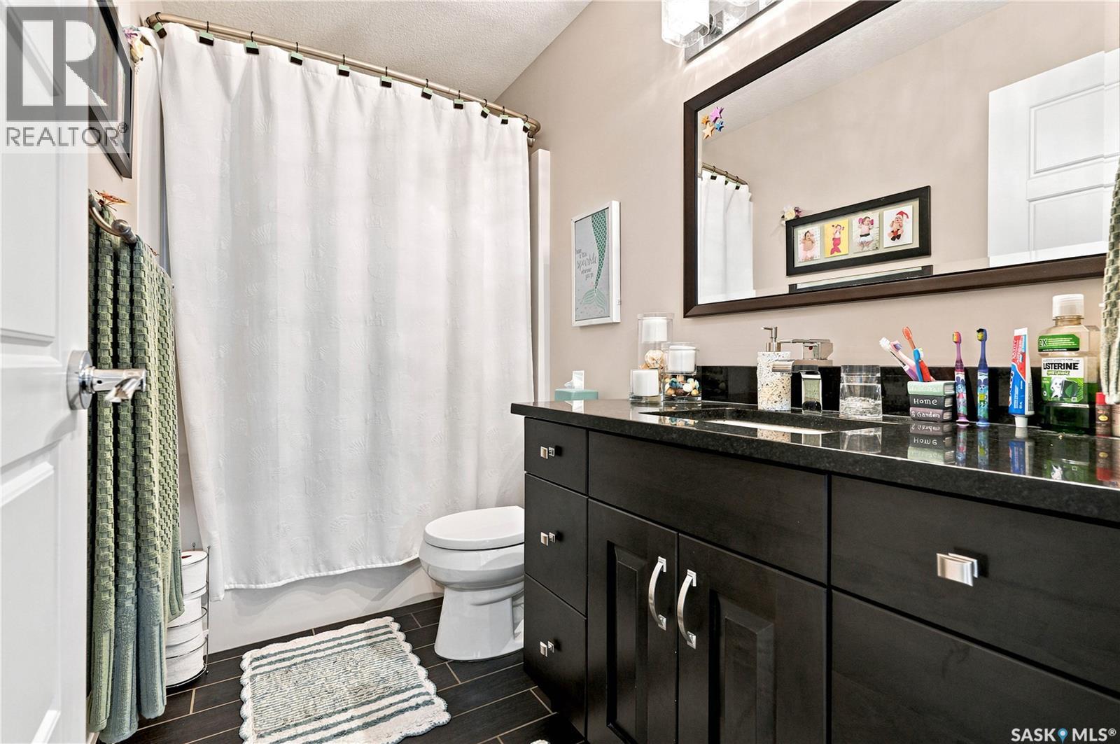 335 Dawson CRESCENT - 24