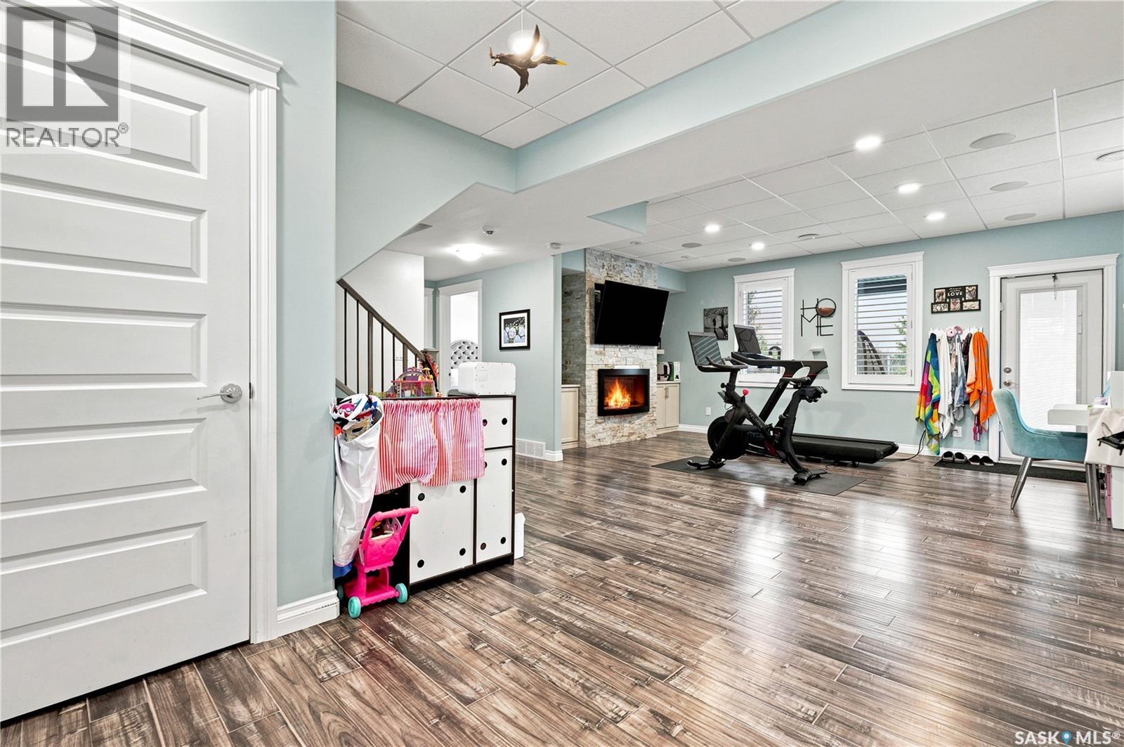 335 Dawson CRESCENT - 39