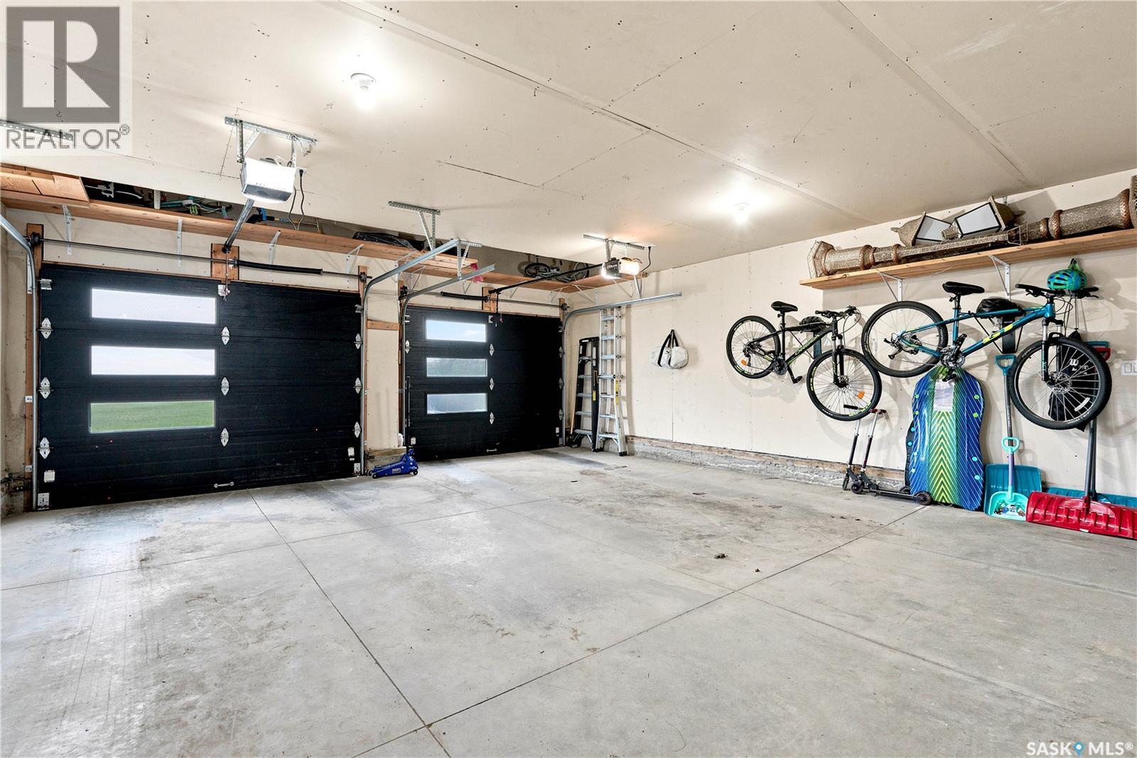 335 Dawson CRESCENT - 48