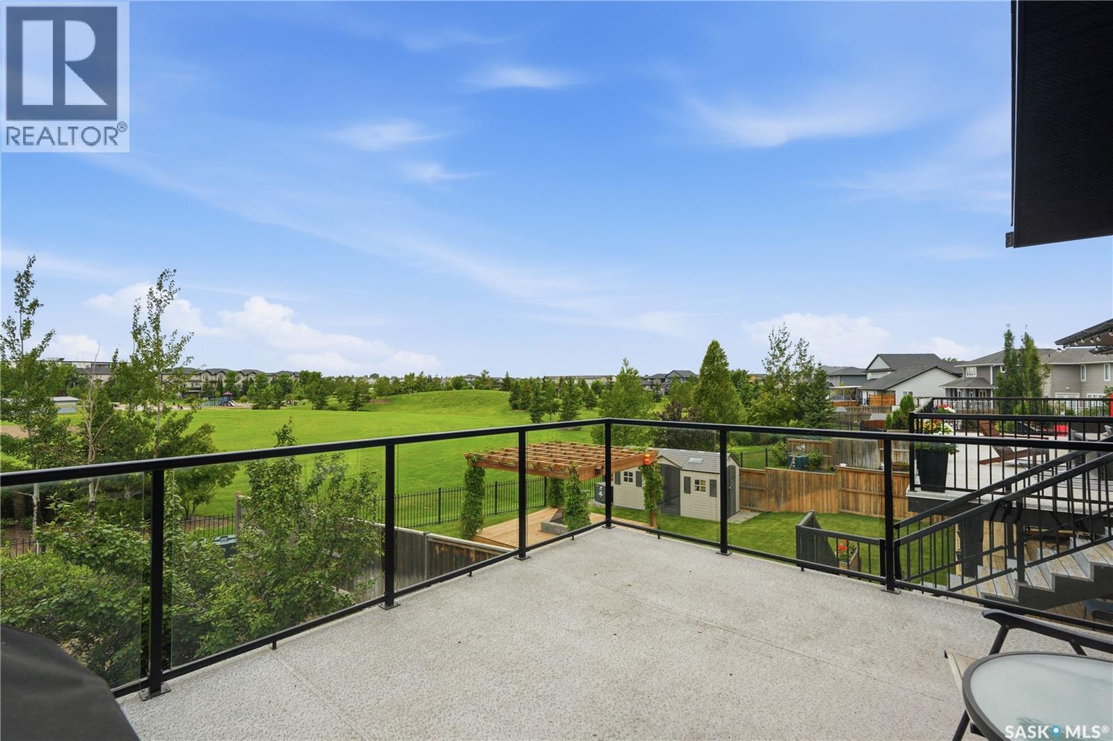 335 Dawson CRESCENT - 51