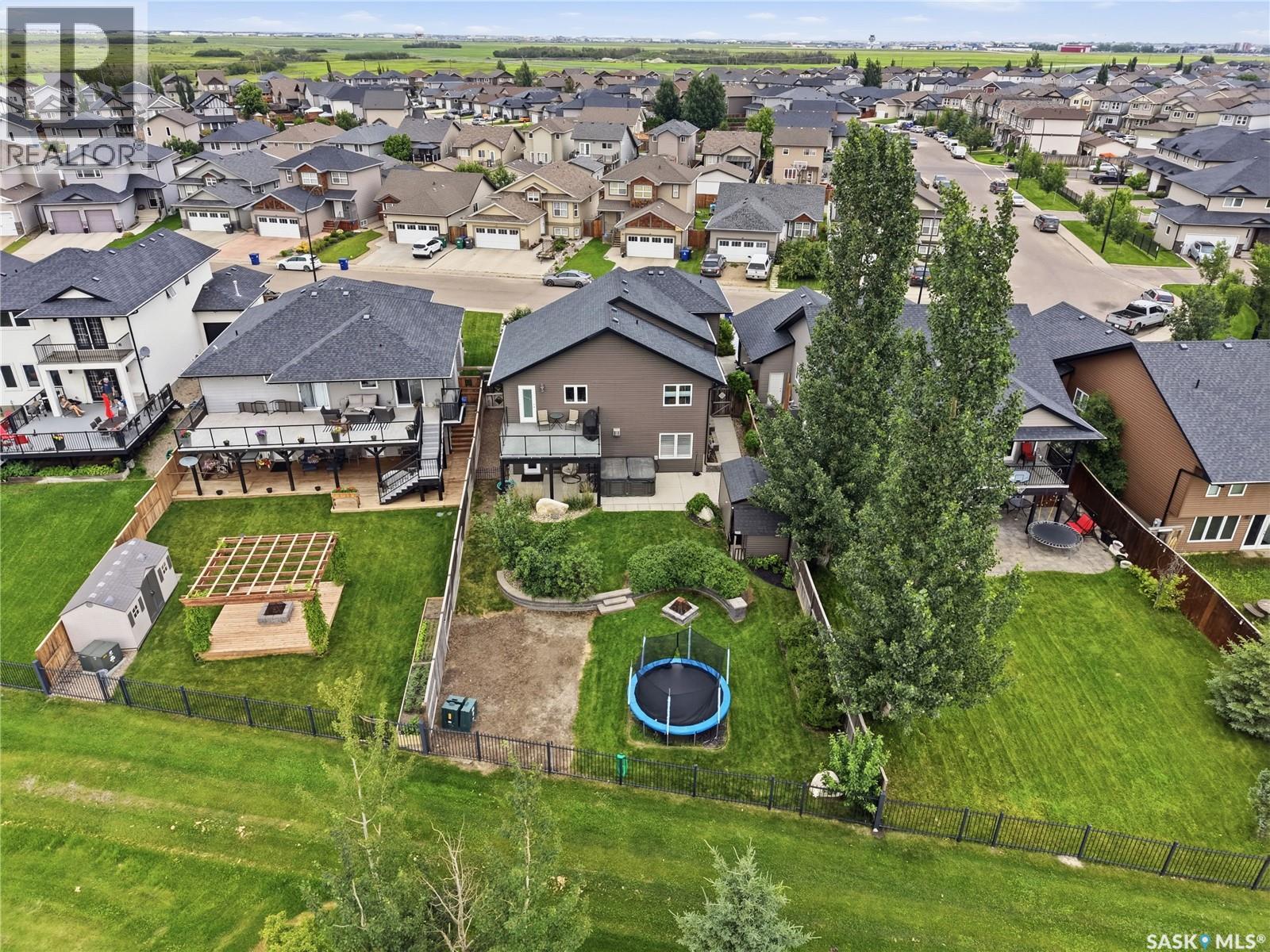 335 Dawson CRESCENT - 61