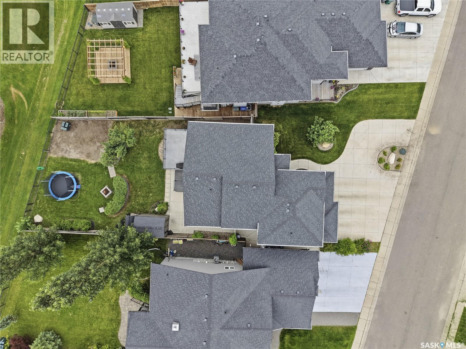 335 Dawson CRESCENT - 62