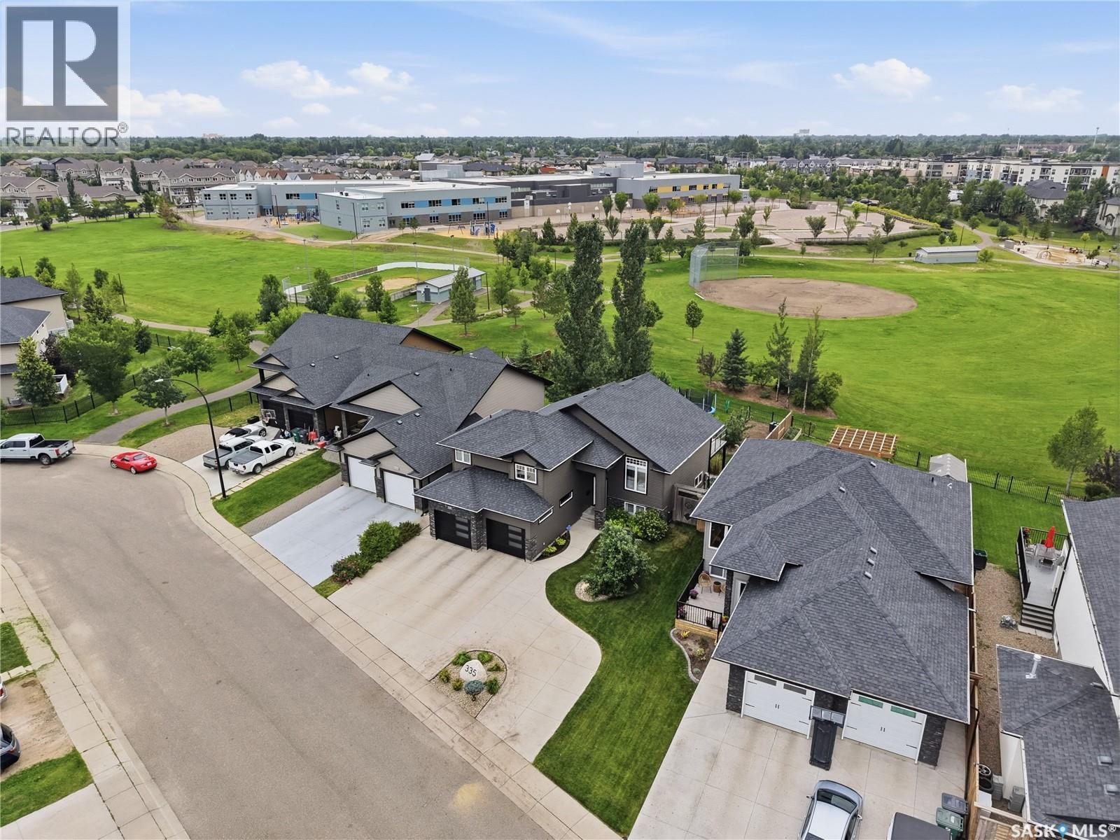 335 Dawson CRESCENT - 64
