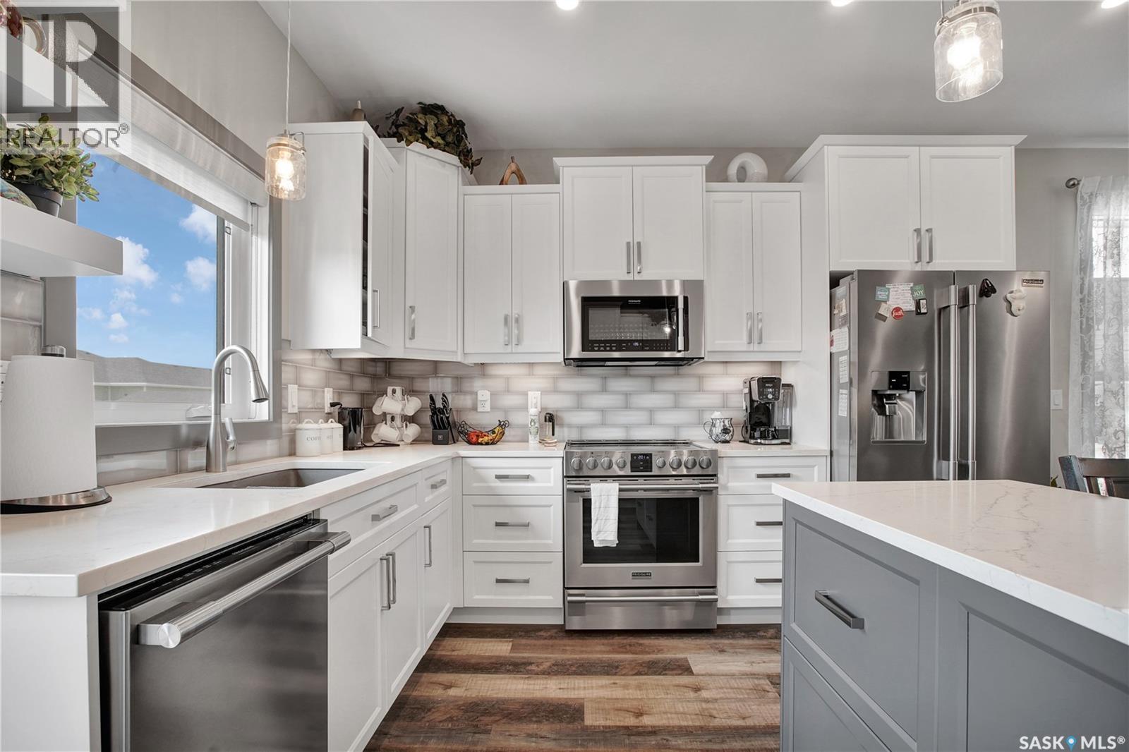 537 Mickelson LANE - 12