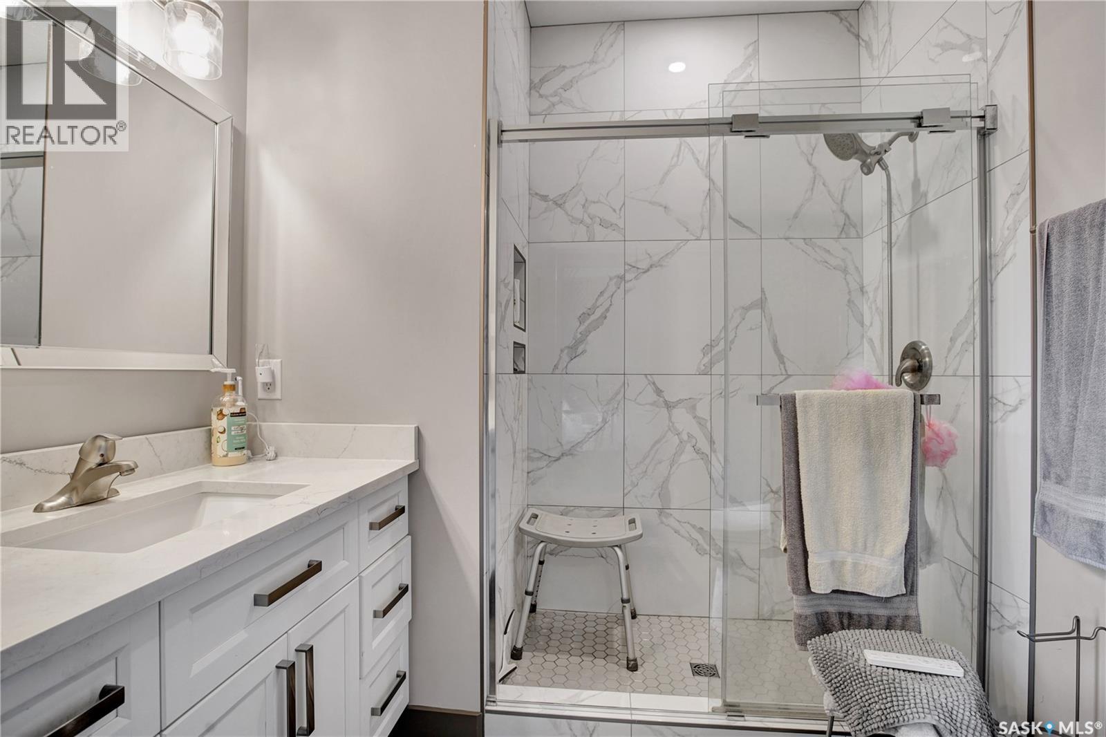 537 Mickelson LANE - 19