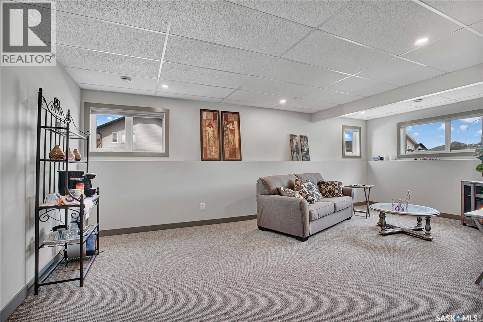 537 Mickelson LANE - Image 26