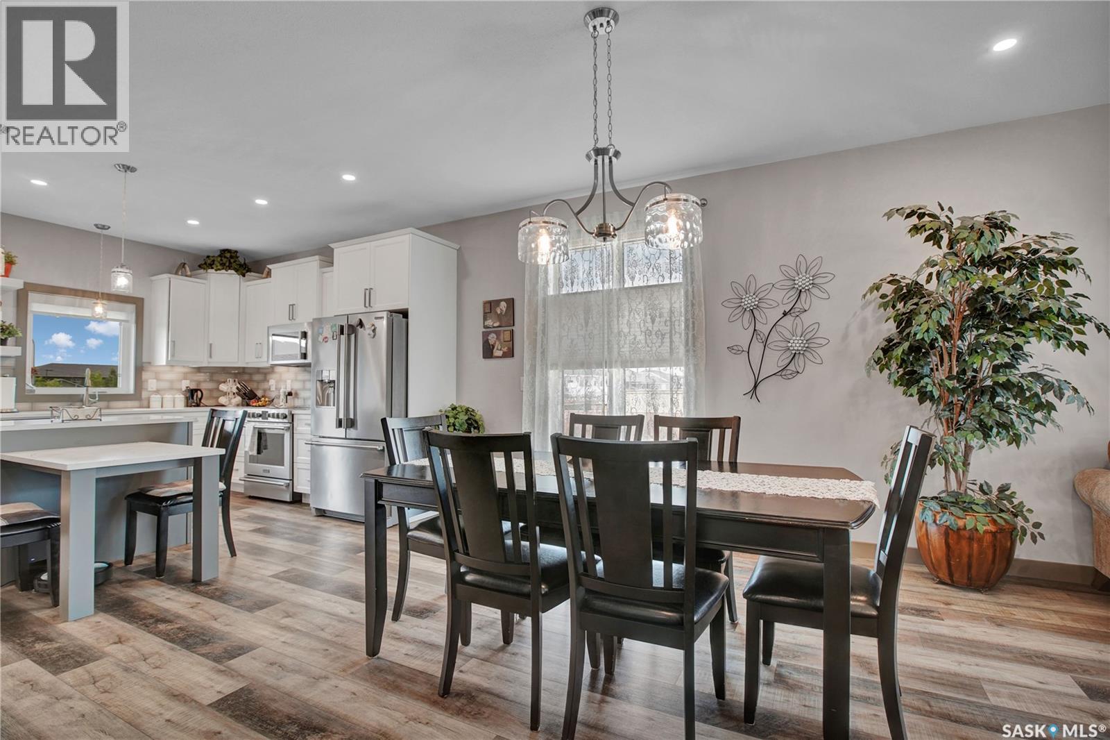 537 Mickelson LANE - 9