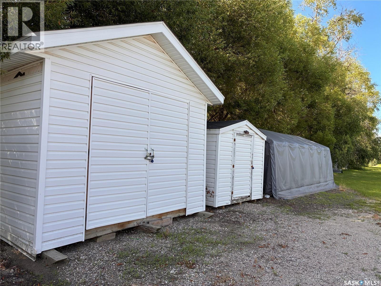 105 Tindall AVENUE - 11