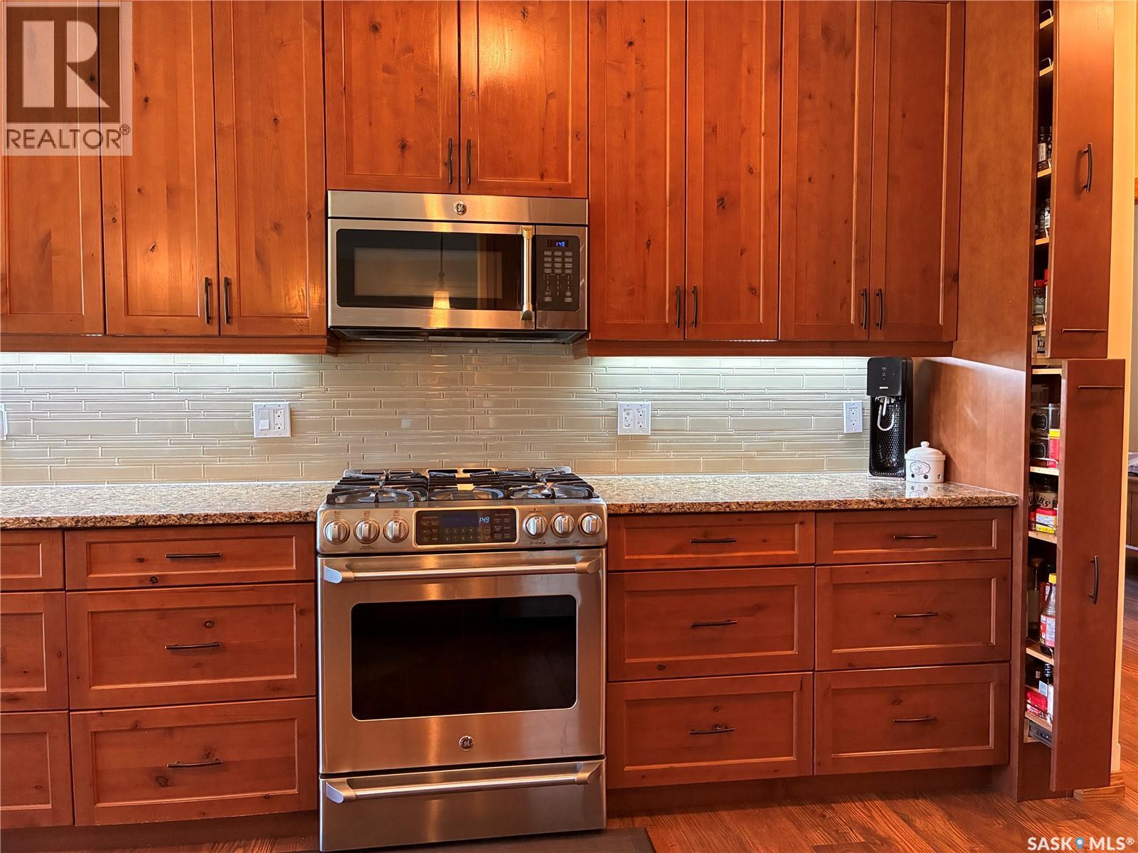 105 Tindall AVENUE - 26