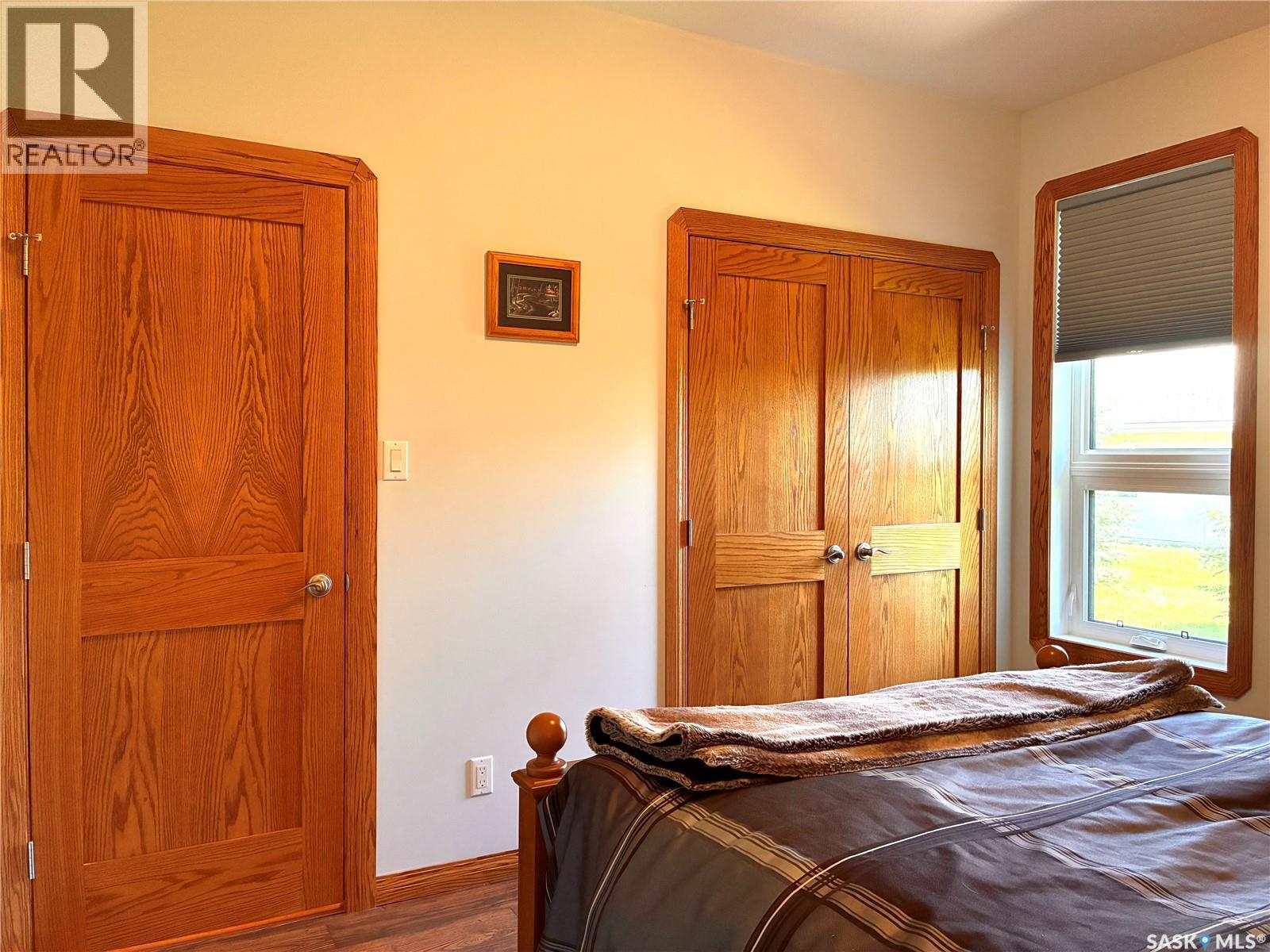 105 Tindall AVENUE - 41