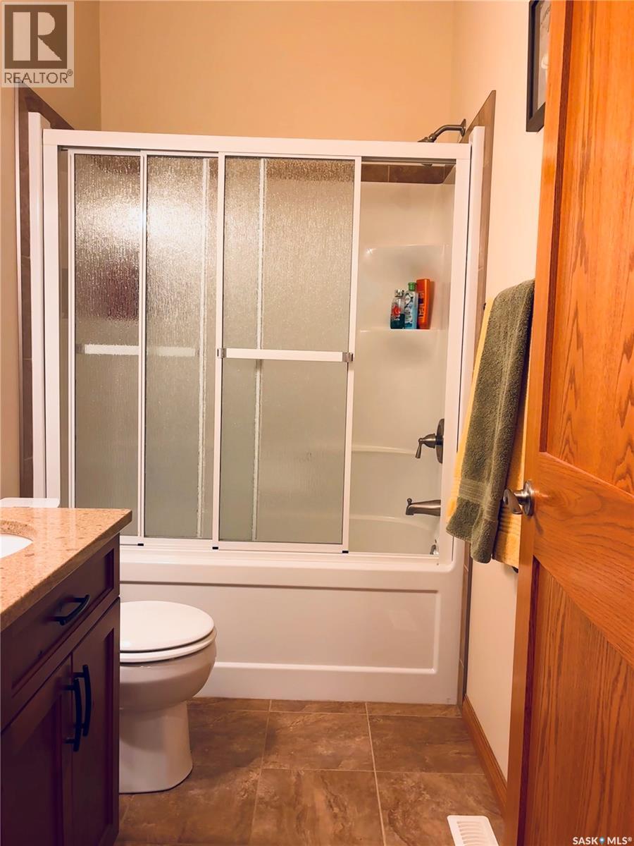 105 Tindall AVENUE - 43