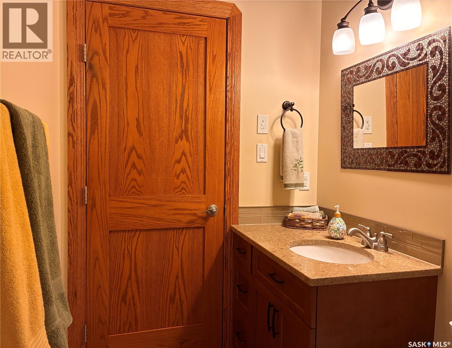 105 Tindall AVENUE - 44