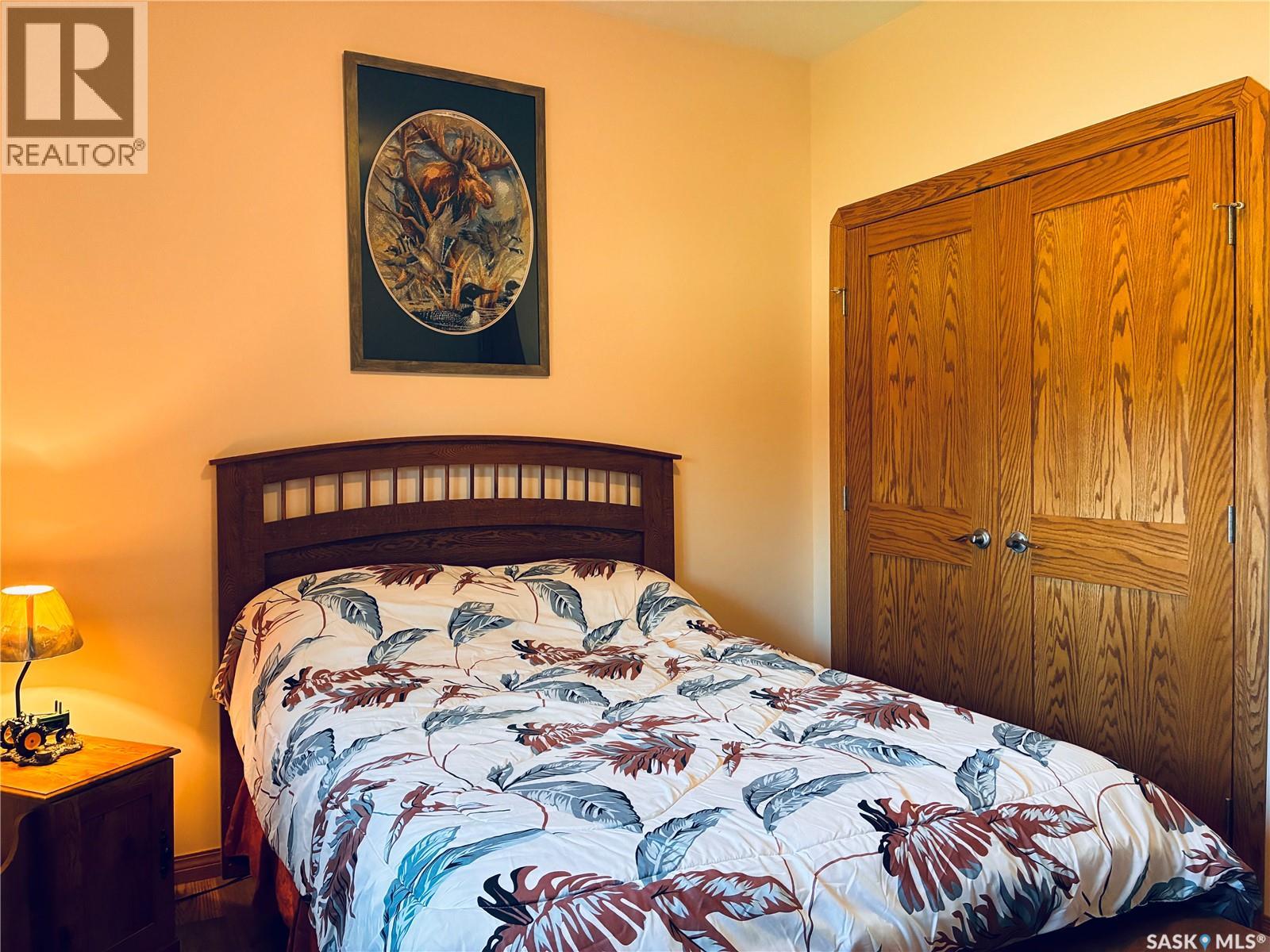 105 Tindall AVENUE - 46