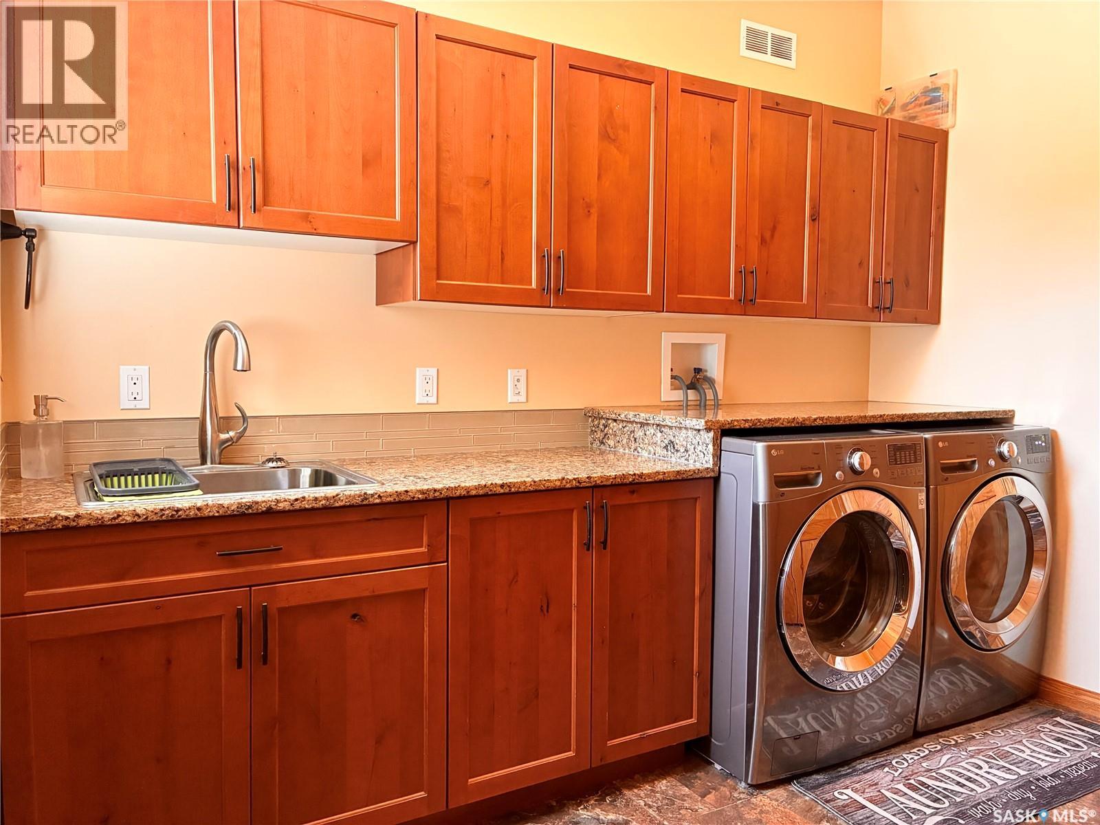 105 Tindall AVENUE - 49